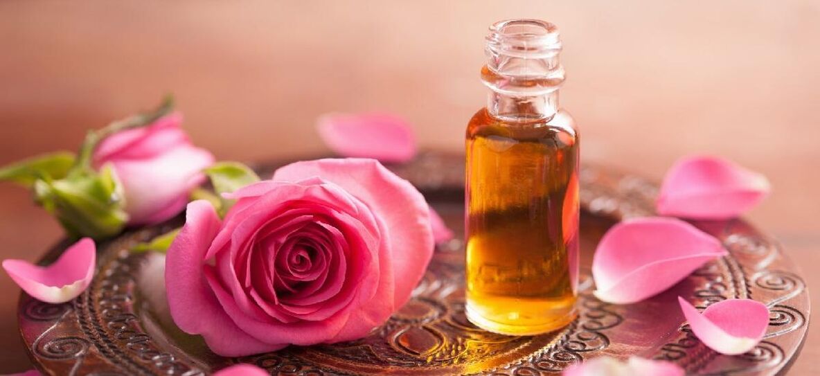 روغن گل رز چین و چروک را صاف می کند